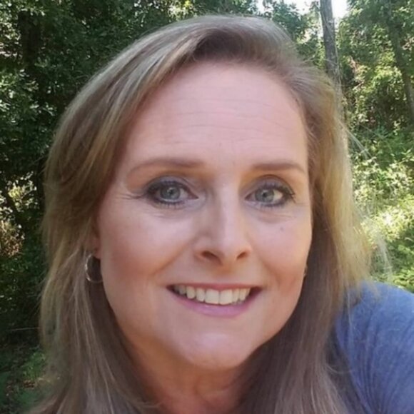 Meet your Posher, Theresa - Picture 1 of 1